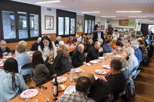 dinar de Nadal a Aina