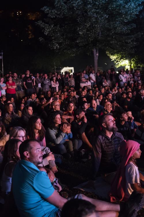 ESCÈNIC ARTS VELES E VENTS