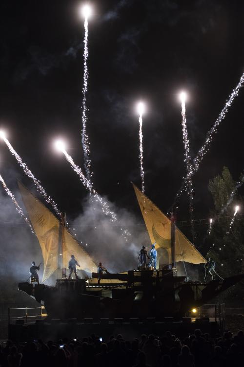 ESCÈNIC ARTS VELES E VENTS