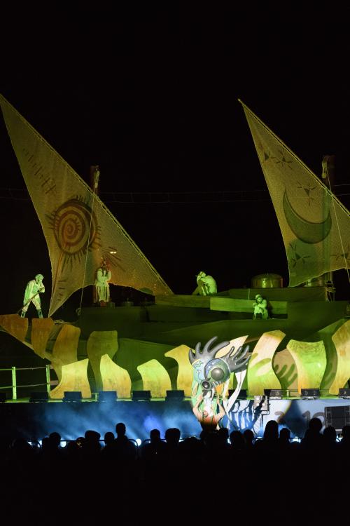 ESCÈNIC ARTS VELES E VENTS