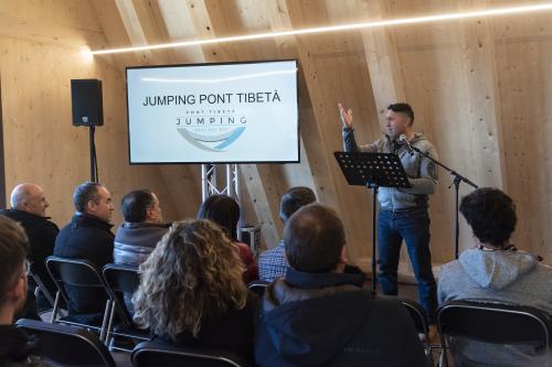 Obertura jumping Pont Tibeta