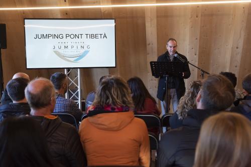 Obertura jumping Pont Tibeta