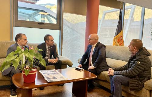 Reunio cònsols de Canillo amb consol Portugal 