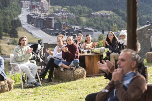 ESQUELLA INCLES WALKING MUSIC FESTIVAL