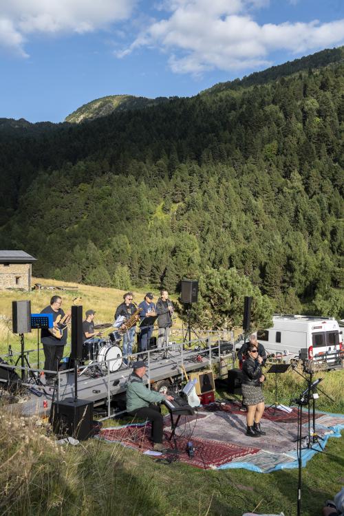 ESQUELLA INCLES WALKING MUSIC FESTIVAL