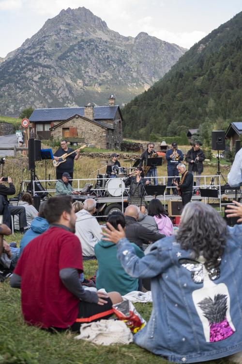 ESQUELLA INCLES WALKING MUSIC FESTIVAL