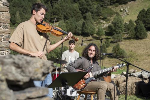 ESQUELLA INCLES WALKING MUSIC FESTIVAL