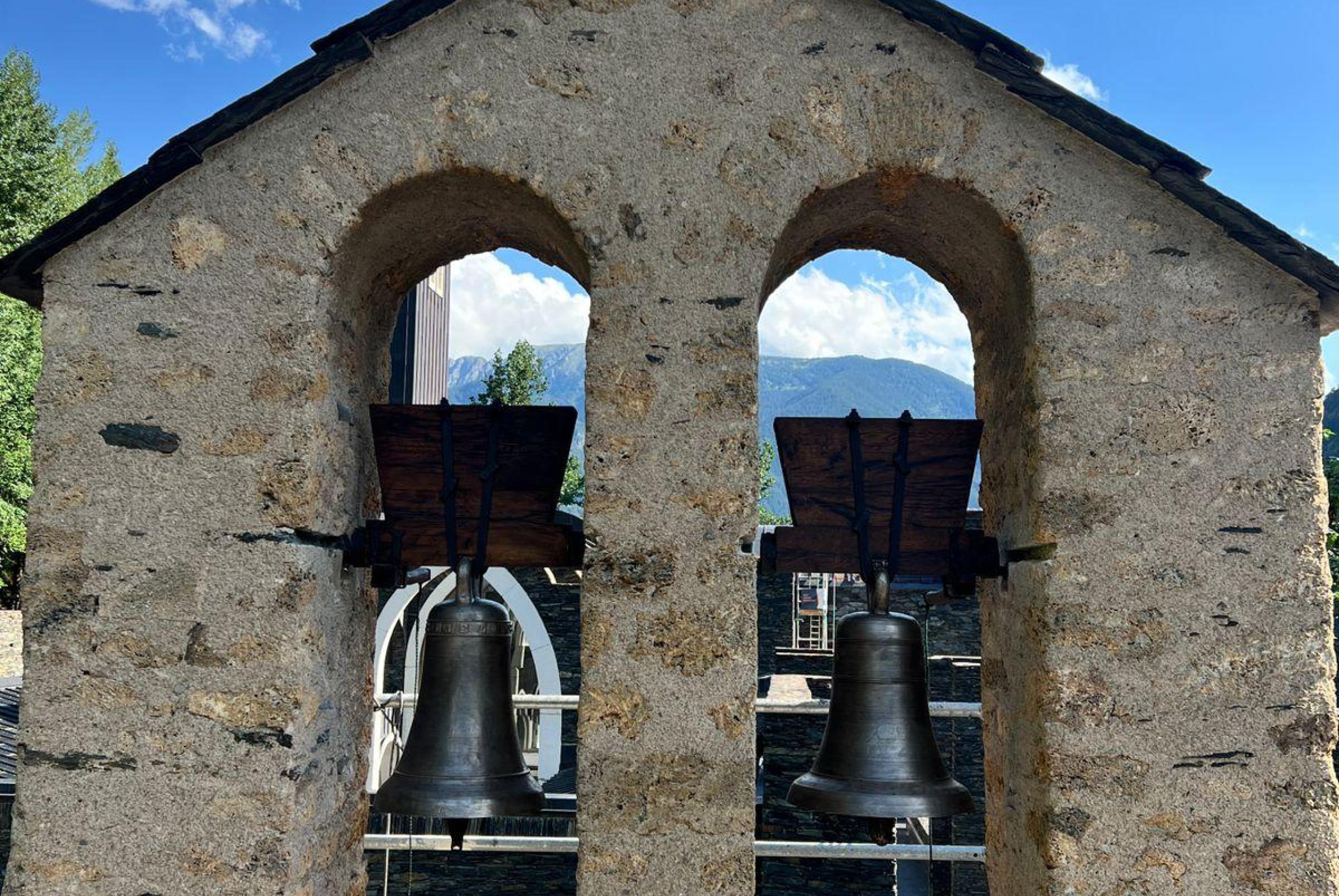 COL.LOCACIÓ CAMPANES MERITXELL