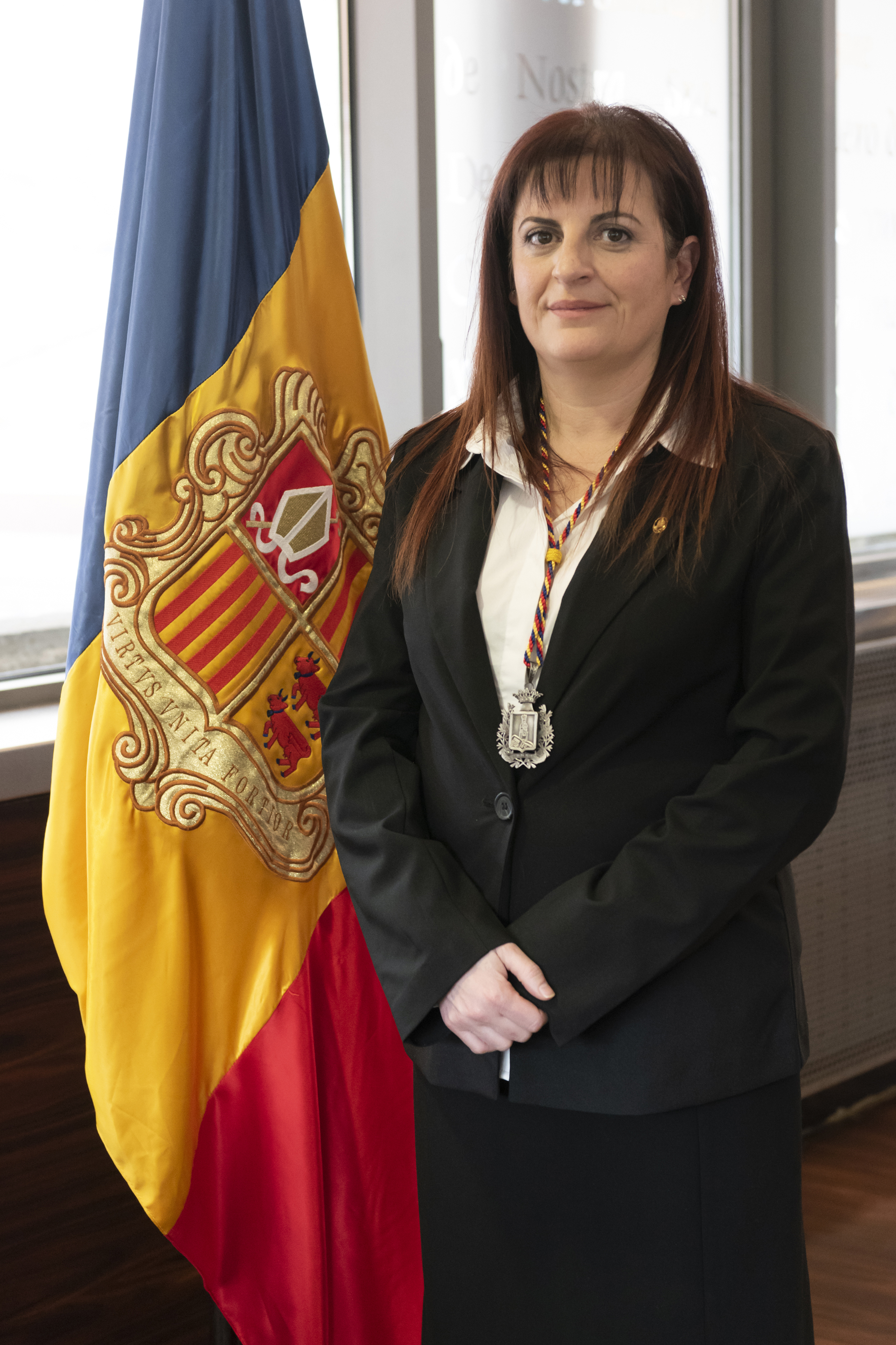 l'Hble. Sra. Sílvia Mandicó García